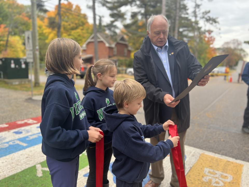Lily Scott, Lincoln Scott, and Quinn Scott, Contest Winner's of the Wyevale Crosswalk Design Competition