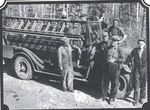 image of wyevale firefighters in 1955 in front of the firetruck